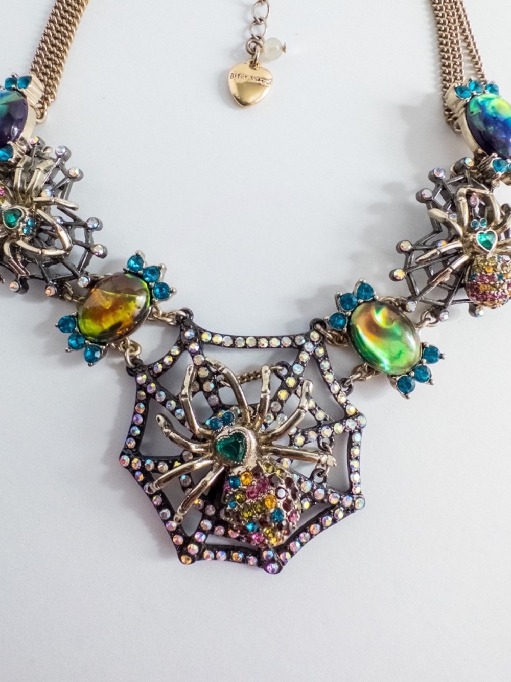 Betsey Johnson All Hallows Halloween Spiders Heart Spiderweb Statement Necklace